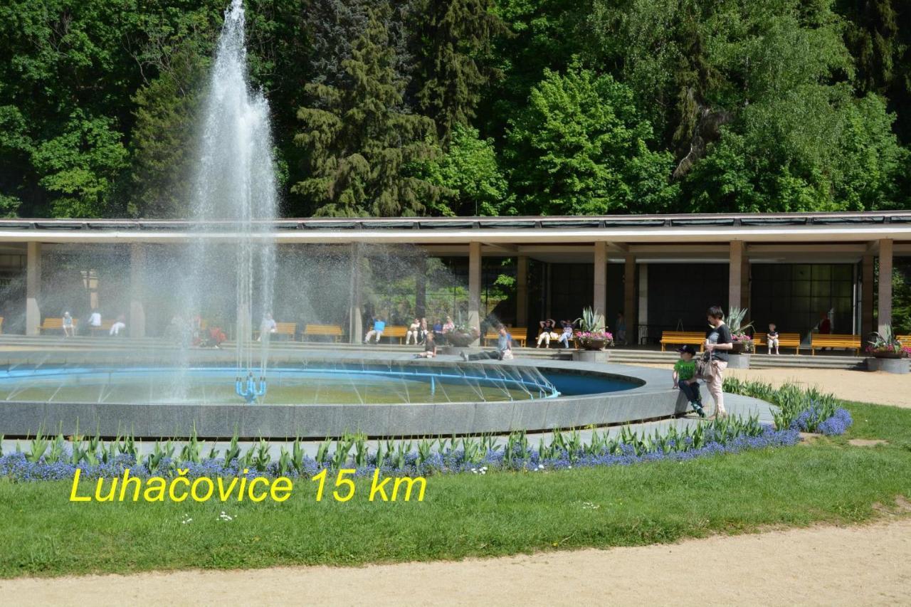 Retro Vila Konuk evi Slušovice Dış mekan fotoğraf